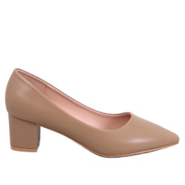 Zapatos de salón caqui de tacón bajo marrón