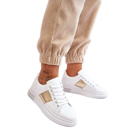 Step in style Zapatillas Deportivas Modelo Follow Me 2256 Blanco/Oro - Pisa con estilo Step in style Zapatillas Deportivas Modelo Follow Me 2256 Blanco/Oro - Pisa con estilo