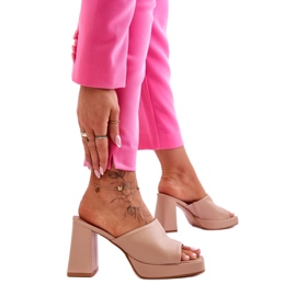 Chanclas de tacón mujer beige