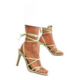 Sandalias tacón cordones verdes Sandalias tacón cordones verdes