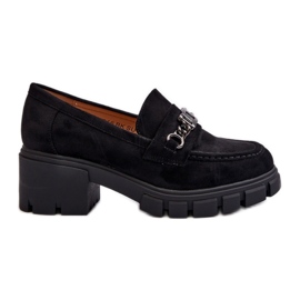 Mocasines negros con tacón macizo. Mocasines negros con tacón macizo.