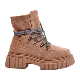 Botines de mujer de ante con plataforma. beige