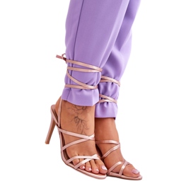 Sandalias tacón cordones beige
