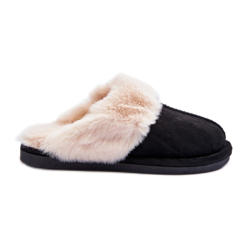Pantuflas de mujer negras con pelo. negro