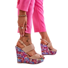 Sandalias cuña mujer beige