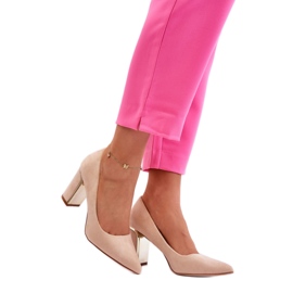 Zapatos de salón de ante beige