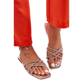 Step in style Sandalia Chanclas Modelo Leomi 5628-2 CLA-1 Oro - Pisa con estilo amarillo
