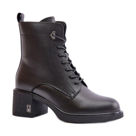 Modelo Vinceza Botas negras negro