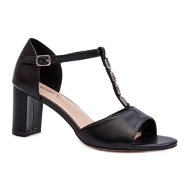 Sandalias con adornos 24SD98-7148 negro