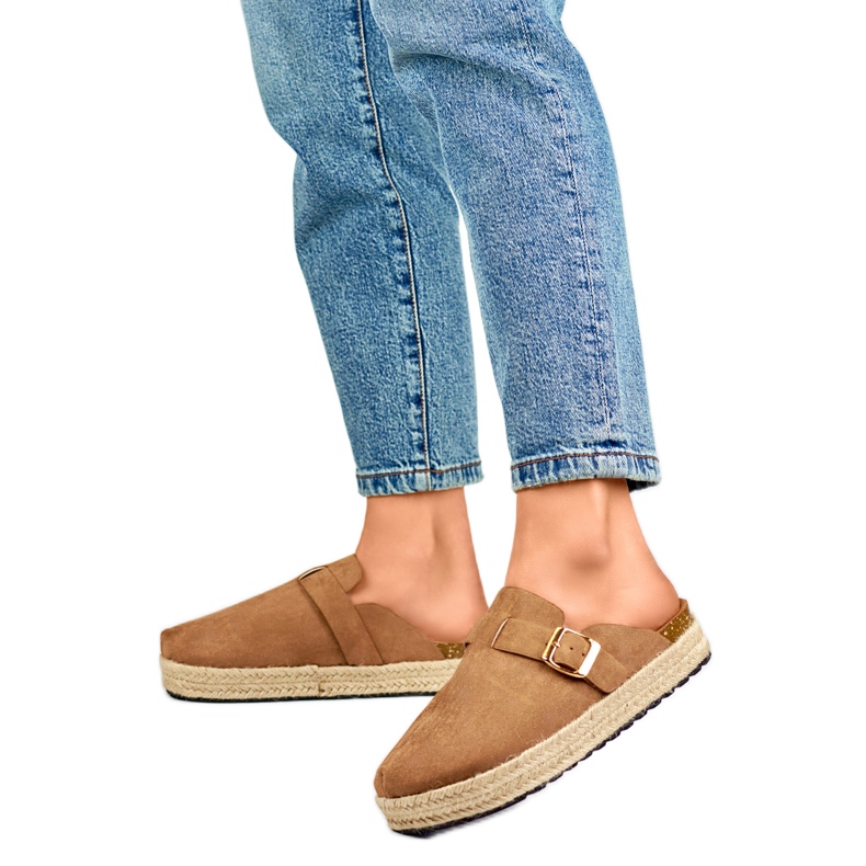 Chanclas de mujer DM802KH marrón claro Chanclas de mujer DM802KH marrón claro