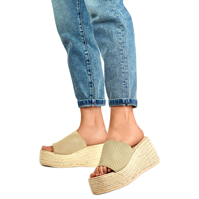 Sandalias cuña mujer 7237GO dorado amarillo