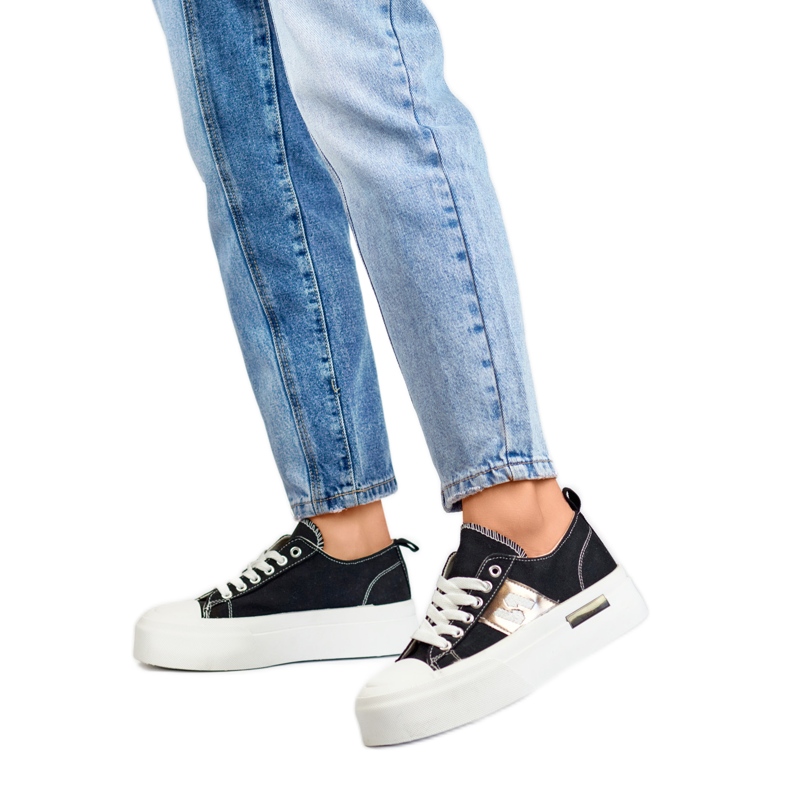 Zapatillas de mujer con plataforma LY100B. negro Zapatillas de mujer con plataforma LY100B. negro