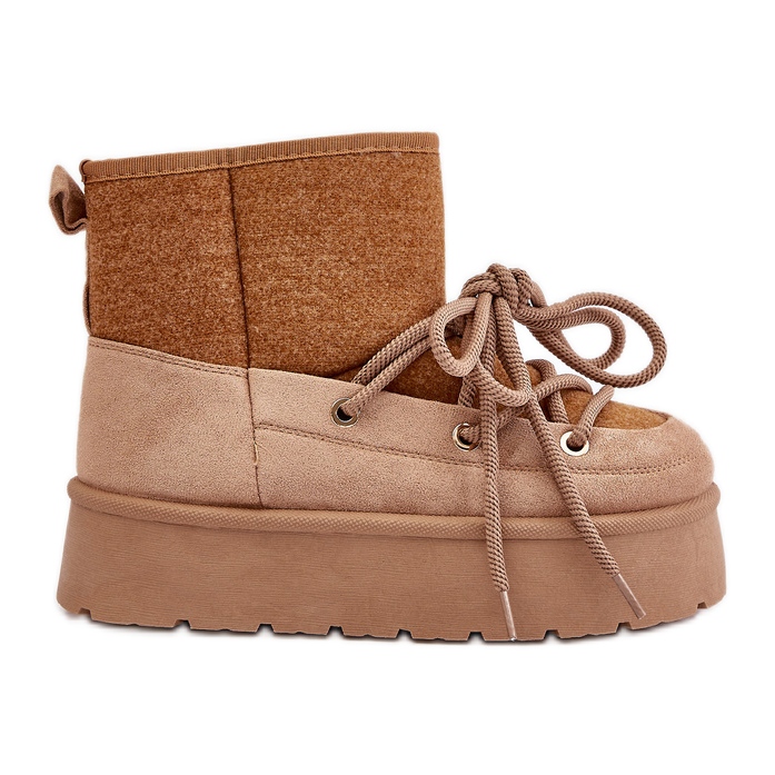 Botas de nieve Mavora marrones con cordones en una plataforma beige Botas de nieve Mavora marrones con cordones en una plataforma beige