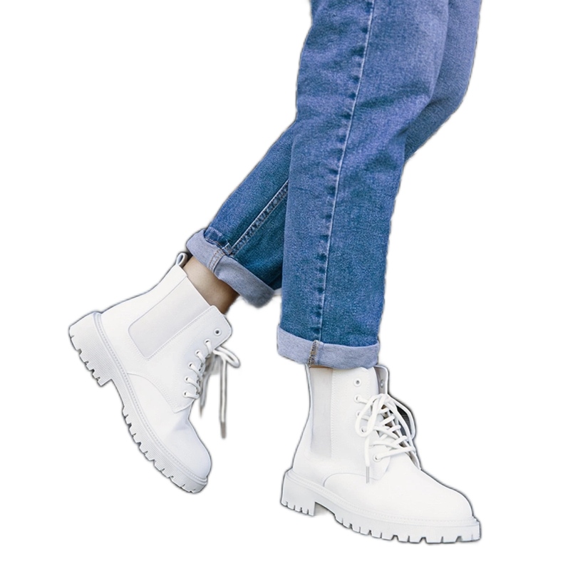 Botines aislantes beige claro de Brayna Botines aislantes beige claro de Brayna