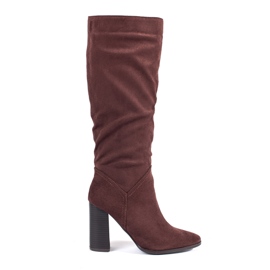 Botas altas de tacón para mujer en ante marrón Botas altas de tacón para mujer en ante marrón
