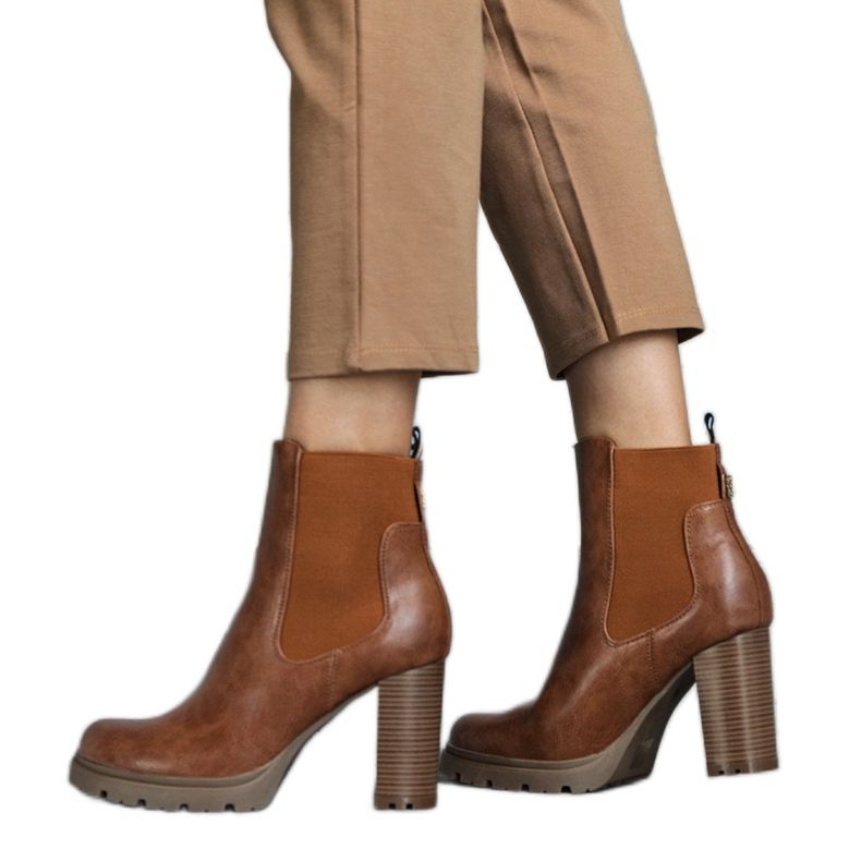 Botines slip-on marrones confeccionados en ecopiel Motena marrón