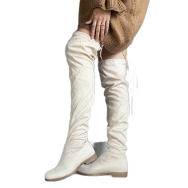 Botas largas de plataforma beige confeccionadas en ante ecológico Hallora