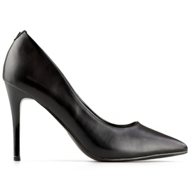 Tacones clásicos de mujer negros con plantilla de piel.