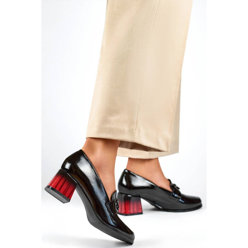 Zapatos de charol para mujer con decoración en el talón, negro GD-FL479-B