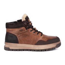 Botas altas de invierno con aislamiento para hombre. negro