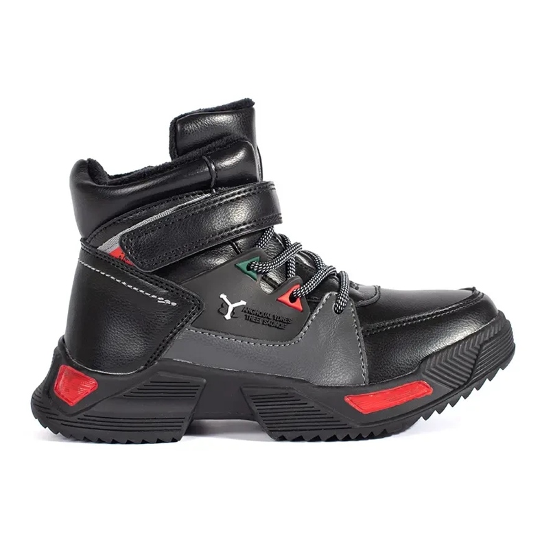 Botas de niño con aislamiento negro.
