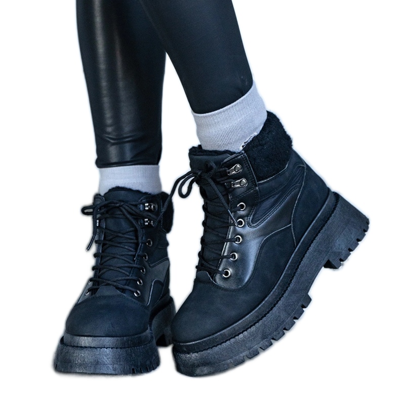 Zapatillas negras con suela gruesa y pelo Best. negro