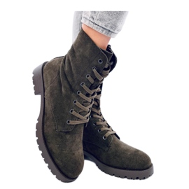 Trabajadores con cordones verdes