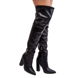 Modelo C-304 Botas negras negro