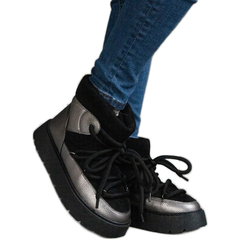 Botas de nieve de mujer con plataforma y forro de pelo en color negro