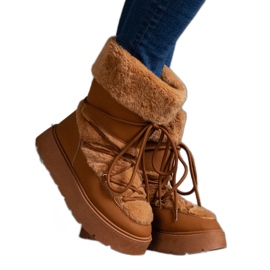 Botas de nieve marrones, aislantes y sin cordones para mujer decoradas con piel marrón