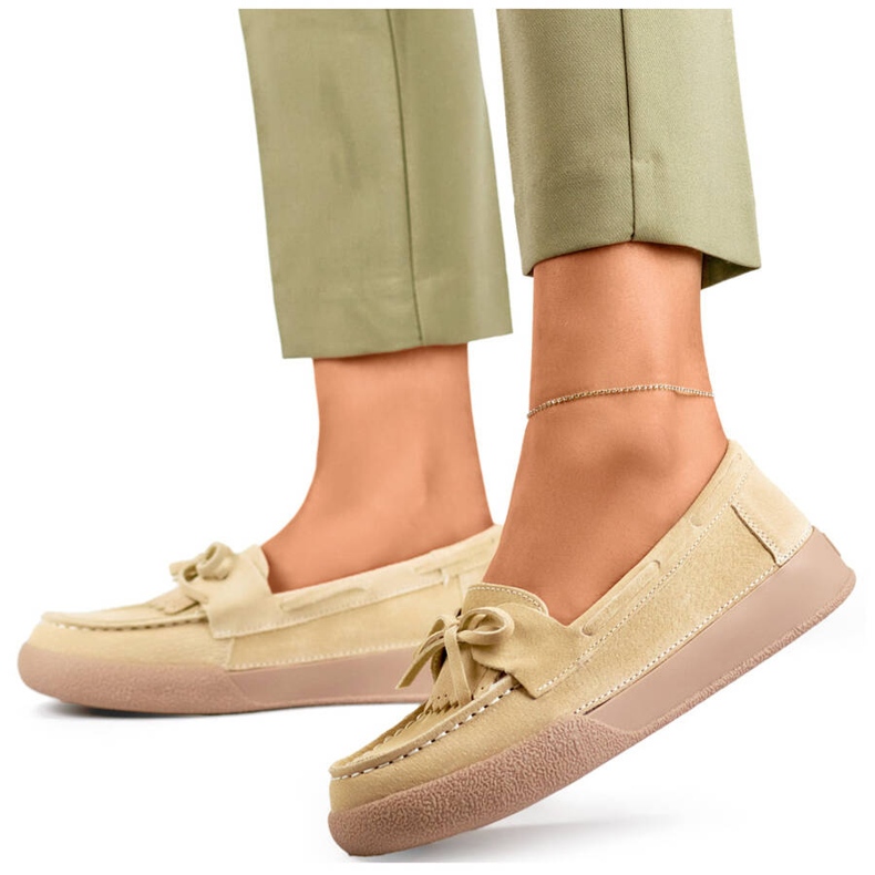 Mocasines de mujer de piel con lazo, beige Goodin GD-SW4005BE Mocasines de mujer de piel con lazo, beige Goodin GD-SW4005BE