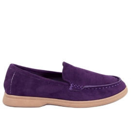 Mocasines de mujer suaves y morados. violeta