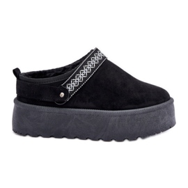 Botas de nieve negras con bordado decorativo. negro