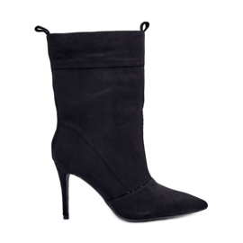 Botas negras de tacón alto negro