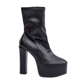 Botas con tacón alto y plataforma, negro.