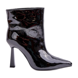 Botines negros sin cordones de charol Botines negros sin cordones de charol