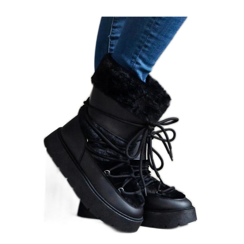 Botas de nieve con cordones y aislamiento negro decoradas con piel