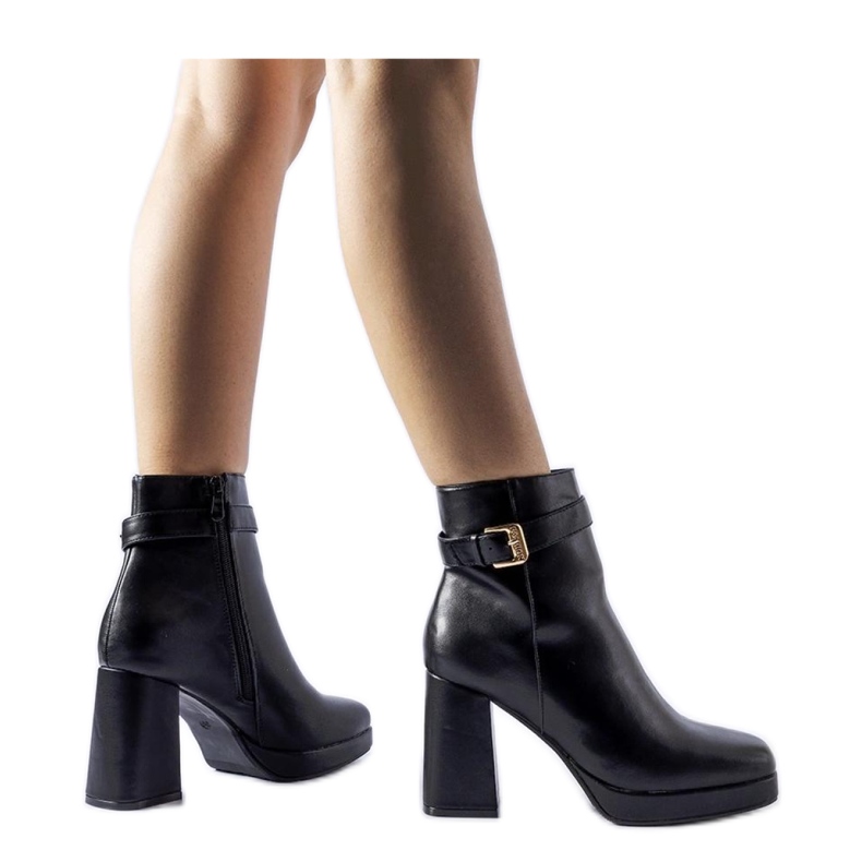 Botines clásicos aislantes negros confeccionados en ante Caio - Solea Botines clásicos aislantes negros confeccionados en ante Caio - Solea