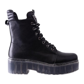 Botas negras, piel natural. negro