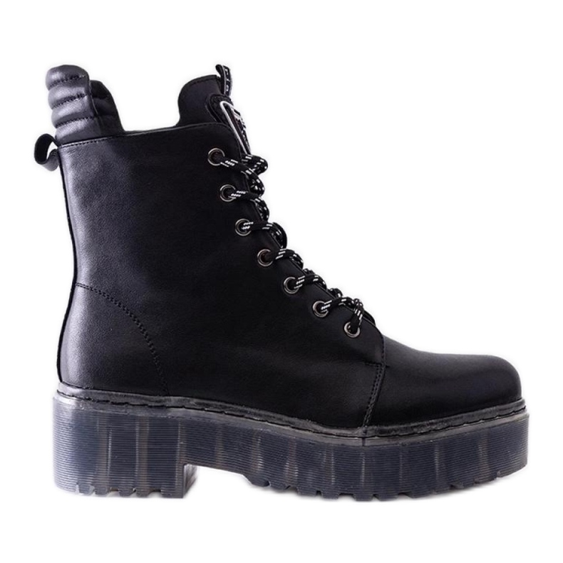 Botas negras, piel natural. negro