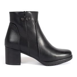 Botines negros de tacón de Sergio Leone