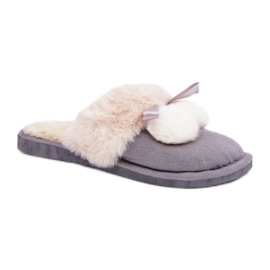 Zapatillas de mujer con pelo suave. gris