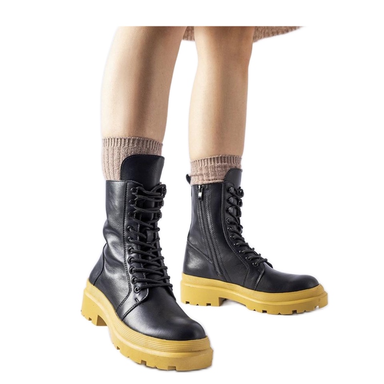 Deportivas negras con suela amarilla Quennie - Solea negro Deportivas negras con suela amarilla Quennie - Solea negro