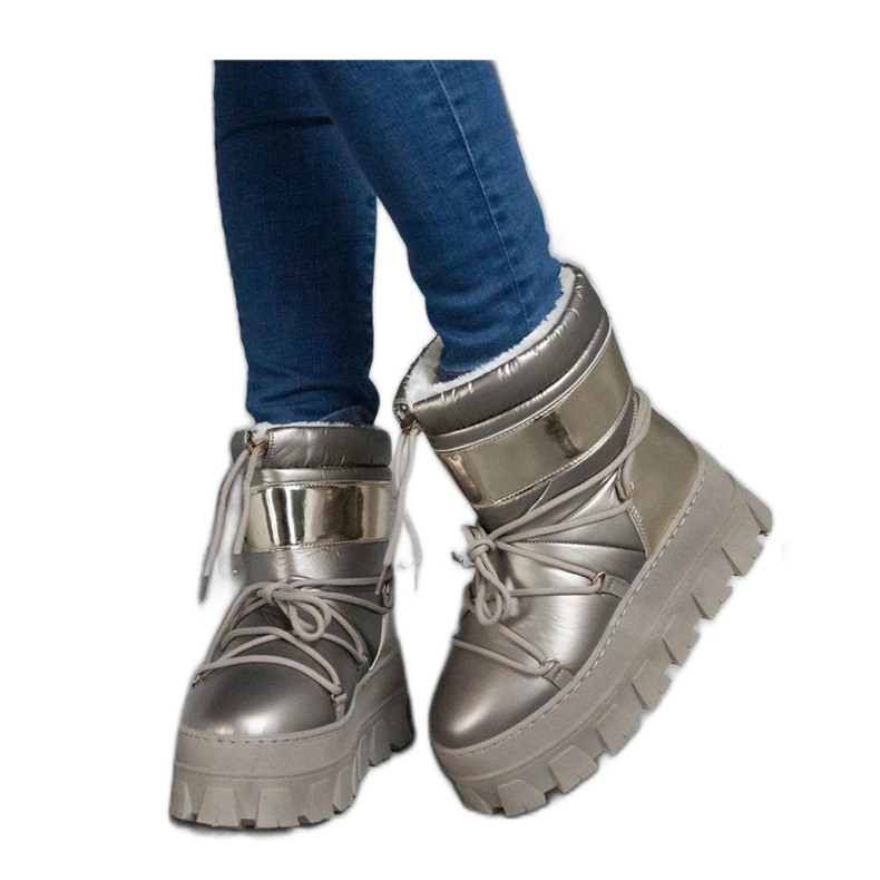 Botas de nieve doradas con plataforma con inserciones de charol Losta - Solea