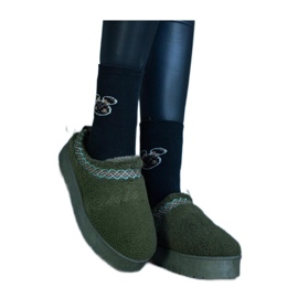 Botas de nieve con plataforma y estampado bordado. verde