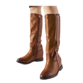 Botas marrones con cuña oculta. marrón Botas marrones con cuña oculta. marrón