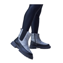 Botas de nieve grises con aislamiento