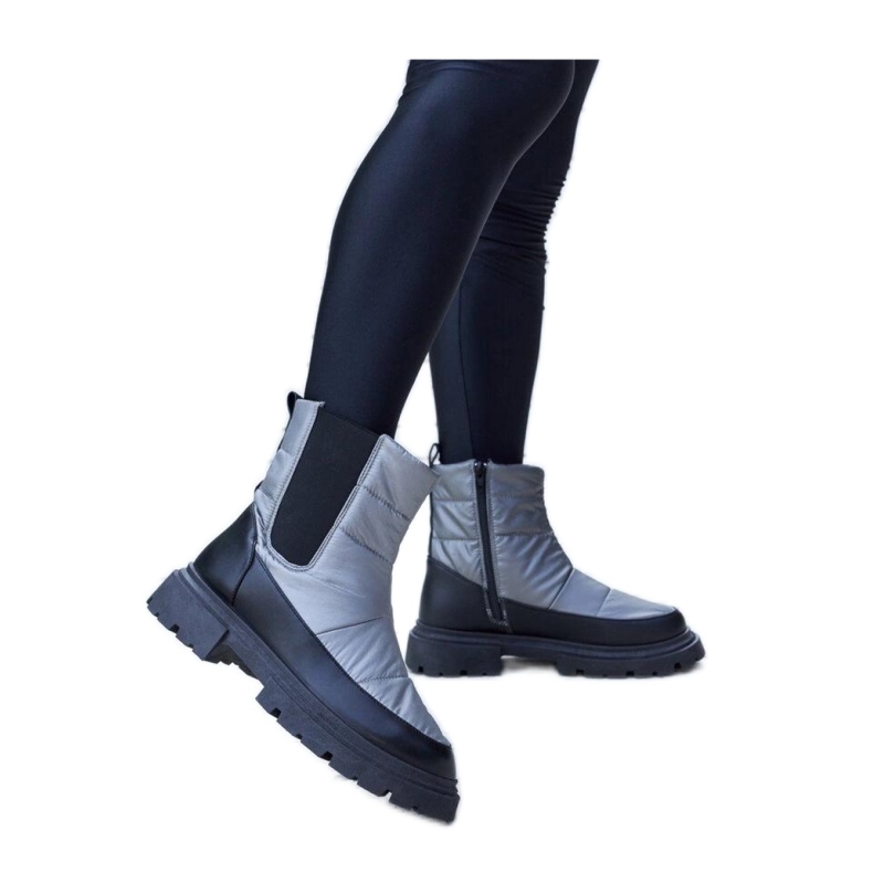 Botas de nieve grises con aislamiento