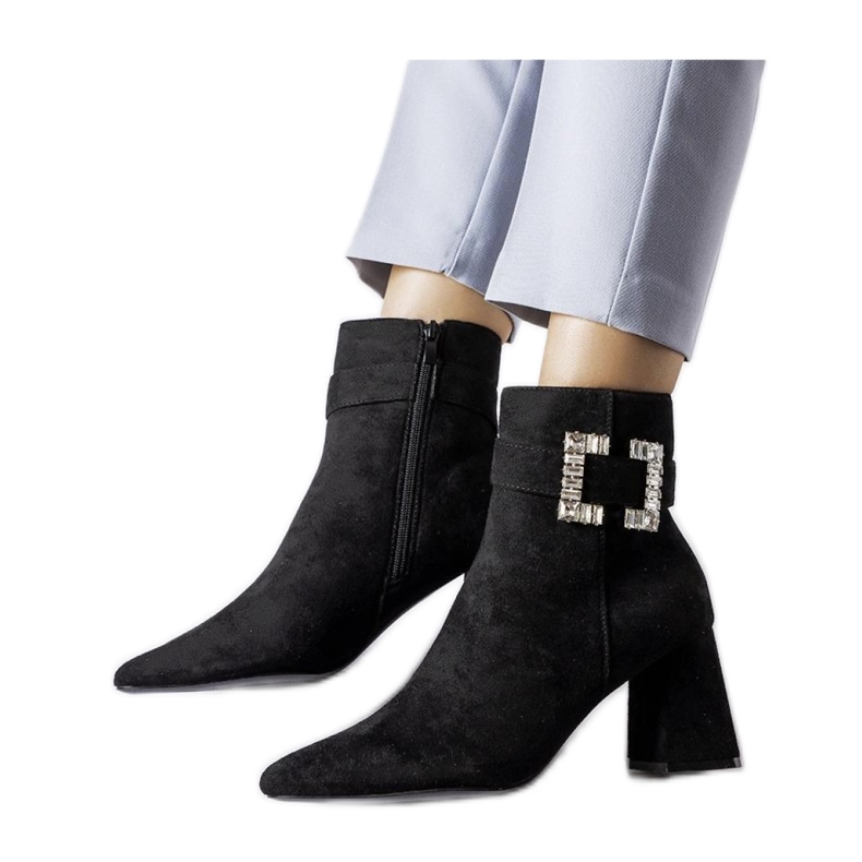 Botas negras sobre poste con circonitas negro Botas negras sobre poste con circonitas negro