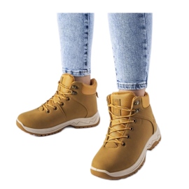 News Botas aislantes color caramelo marrón News Botas aislantes color caramelo marrón